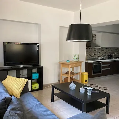 Apartment 3 Bedrooms Beautiful Comfortable In Rodos Town *